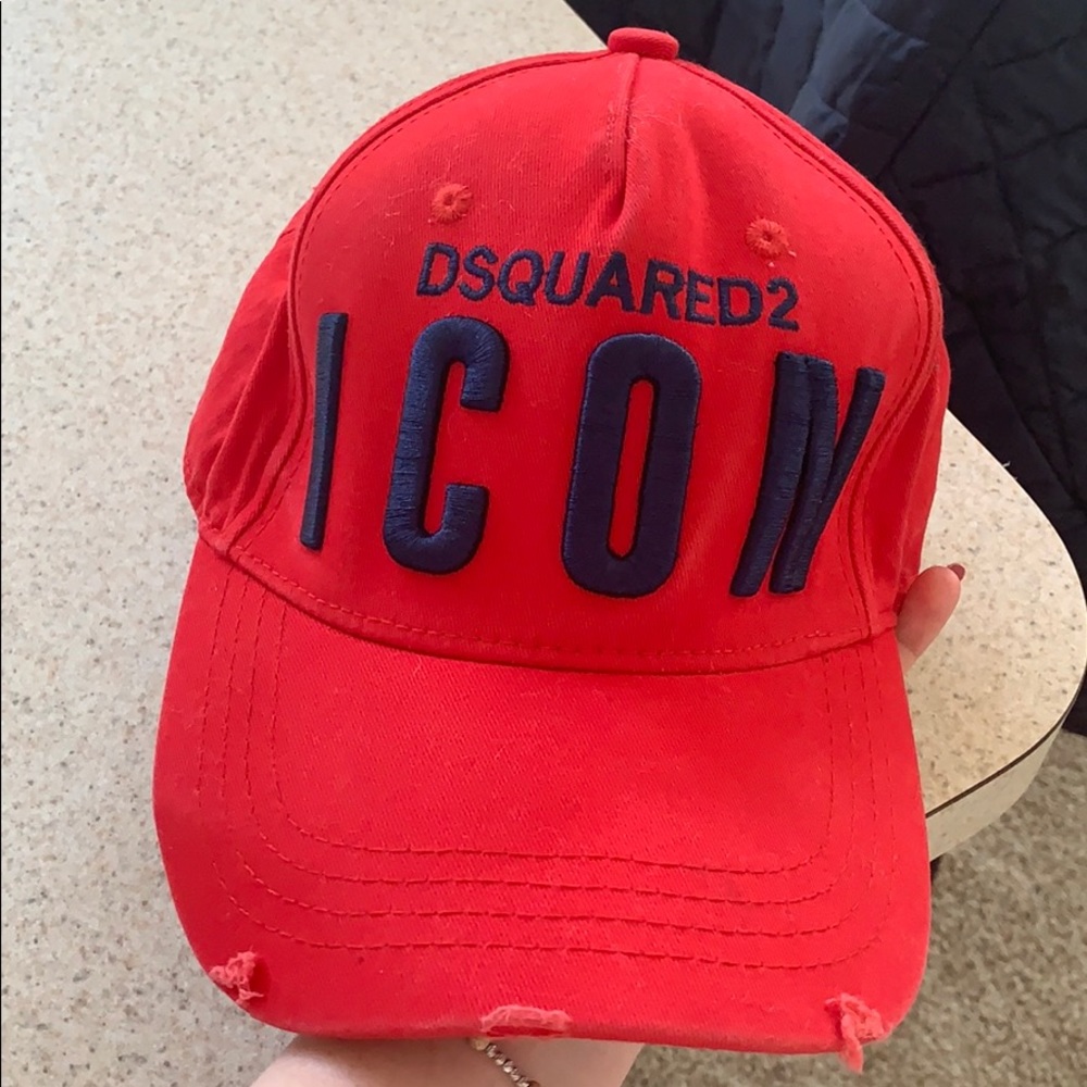 COPY - DSQUARED2
ICON cap